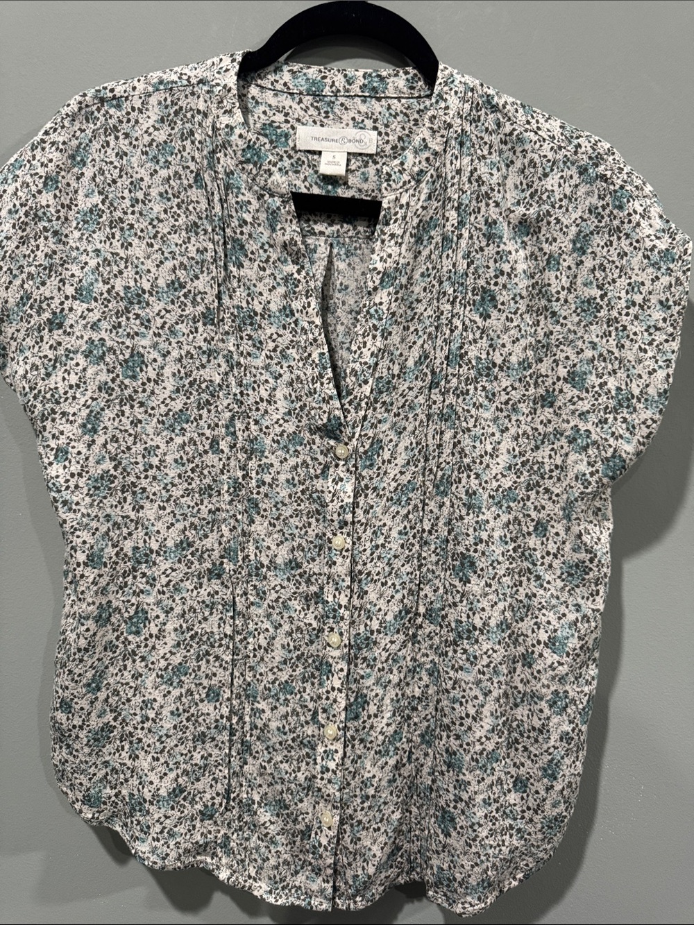 Treasure & Bond Teal and White Floral Open-Front Jacket